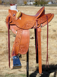 Stamped Saddles with Half Double Sirrup Leathers : Image 7